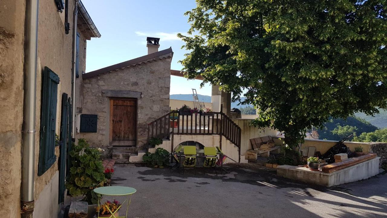 La Maison Des Soleils Apartment Soleilhas Exterior photo